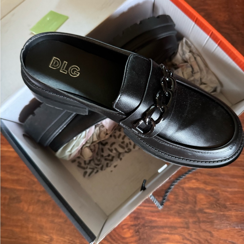 D&G Women's Black Loafers with Chain Detail